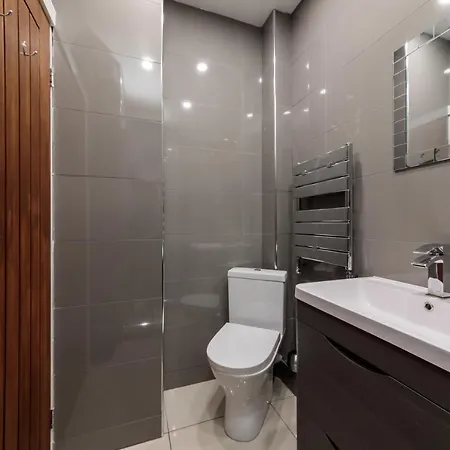 Oxford Circus Luxury Let *