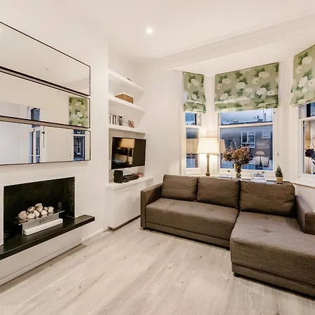 Lovely 2 Bedroom Flat In The Heart Of Chelsea Apartment London
