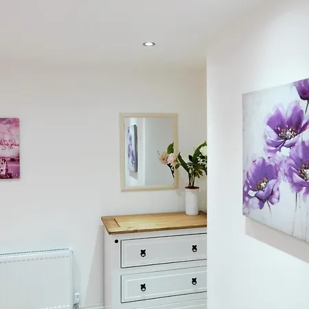 Appartamento Newly Refurbished 2 Bedroom In The Heart Of Greenwich