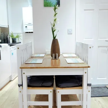 Appartamento Newly Refurbished 2 Bedroom In The Heart Of Greenwich