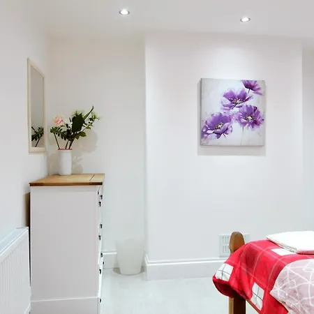 Appartamento Newly Refurbished 2 Bedroom In The Heart Of Greenwich