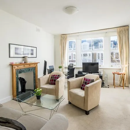 Lovely Flat In Kensington *