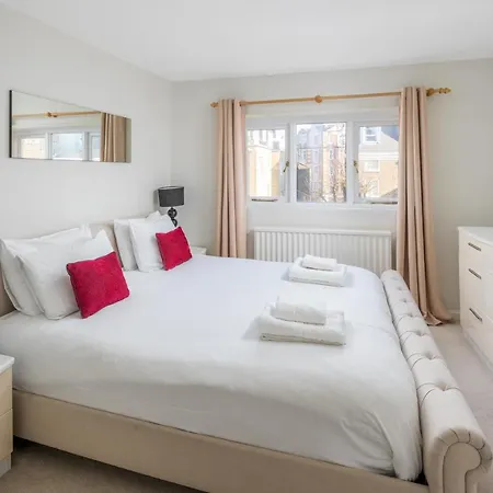 Appartamento Lovely Flat In Kensington Londra