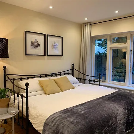 Notting Hill 3br Townhouse With Ensuite Bathrooms - Ideal For Families