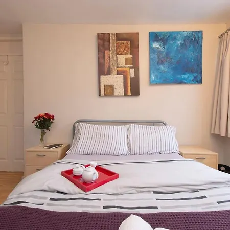 Oasis 77 Homestay