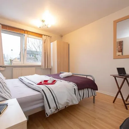 Homestay Oasis 77 London