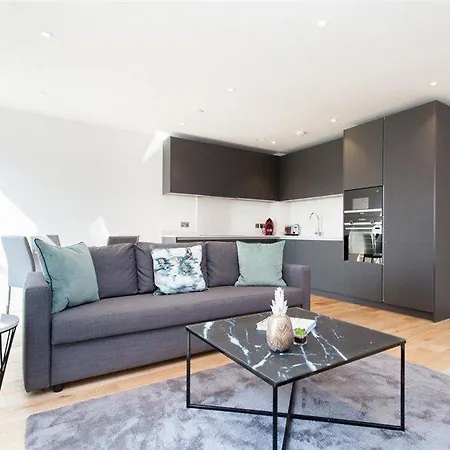 The Lofts E1 By Q Apartment