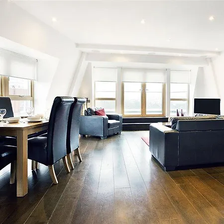Clerkenwell One Apartment London