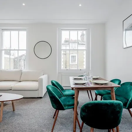 Apartment Stunning 2 Bedroom Duplex In Center Of Camden! *