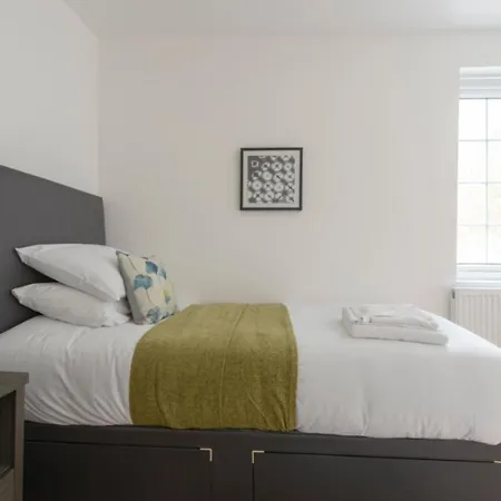Trendy Tufnell Park Townhouse *
