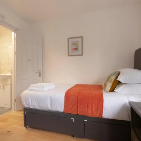 Trendy Tufnell Park Townhouse Londra