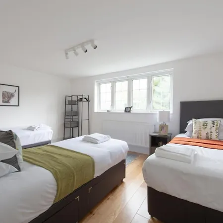 Trendy Tufnell Park Townhouse *