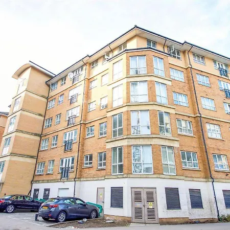 Suites By Rehoboth - The Hyde - London Zone 3