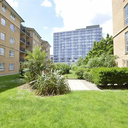 Suites By Rehoboth - The Hyde - London Zone 3 Apartment Hendon