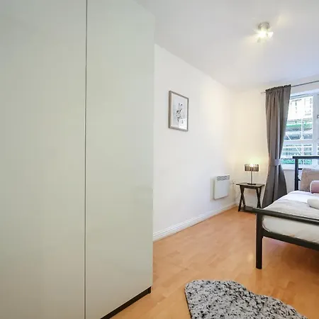 Suites By Rehoboth - The Hyde - London Zone 3