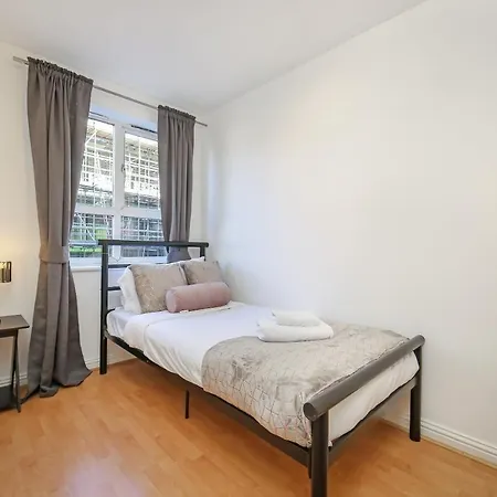 Apartment Suites By Rehoboth - The Hyde - London Zone 3