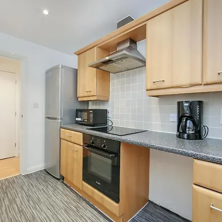 Suites By Rehoboth - The Hyde - London Zone 3 * Hendon