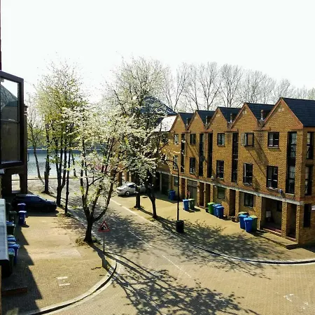 With En-suite And Free Parking 3*
