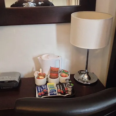Raglan Hotel 3*