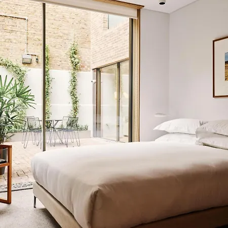 Weymouth Mews Aparthotel 4*