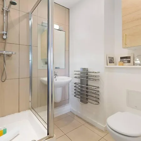 Stunning 1 Bed Canal View - Bethnal Green - London
