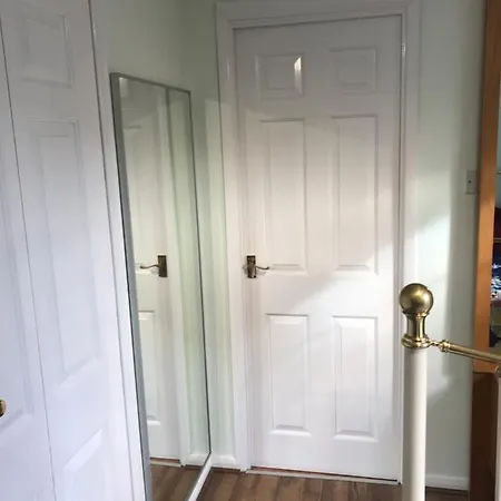 Guest house Cosy Annex In Fairlop *