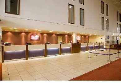 Premier London Heathrow Airport T2 & T3 - Bath Road 호텔 하운슬로우
