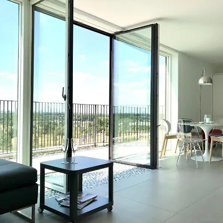 Panoramic Park And Penthouses Retreat * London