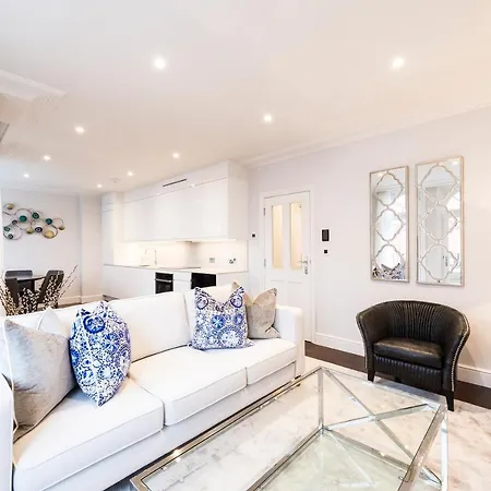 Hamlet Gardens Apartment London