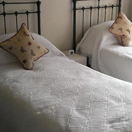Bed & Breakfast Iolanthe London