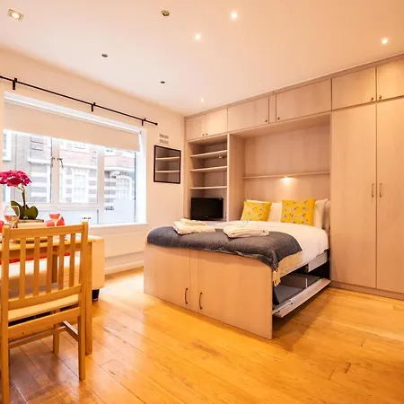 Mali Court Self Contained Modern Studio With Excellent Travel Links Apartment