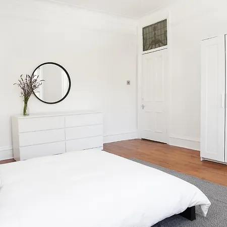 Ida Pod Places-forest Hill Flat Apartamento *