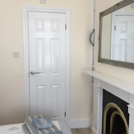Bed & Breakfast Yellow House Chelsea London