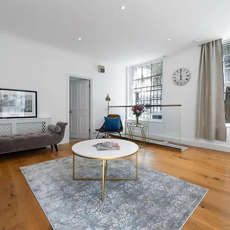 Anderson Street By Capital *