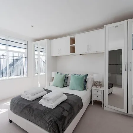 Anderson Street By Capital Apartment