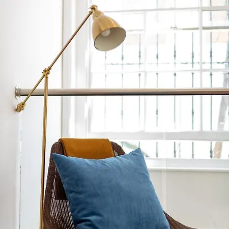 Anderson Street By Capital
