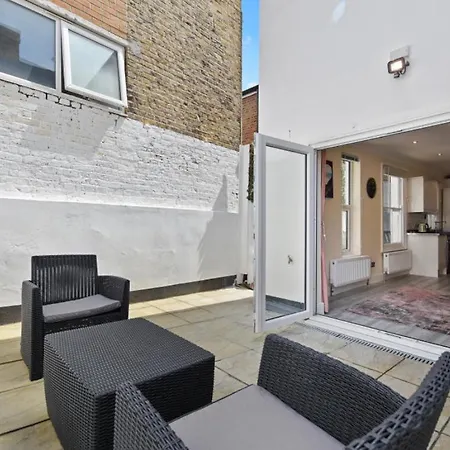 Bed & Breakfast Yellow House Chelsea London