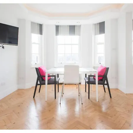 Apartment Stylish Flat Near Hyde Park