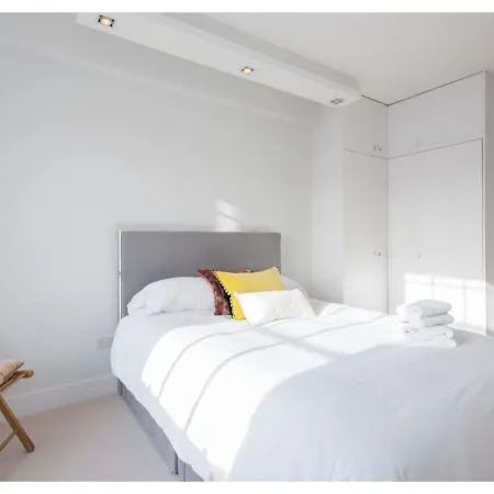 Stylish Flat Near Hyde Park *