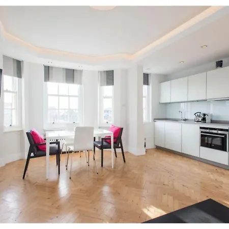 Apartment Stylish Flat Near Hyde Park London