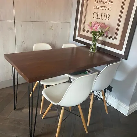 Luxury 2 Bedroom Flat Heart Of Camden * London