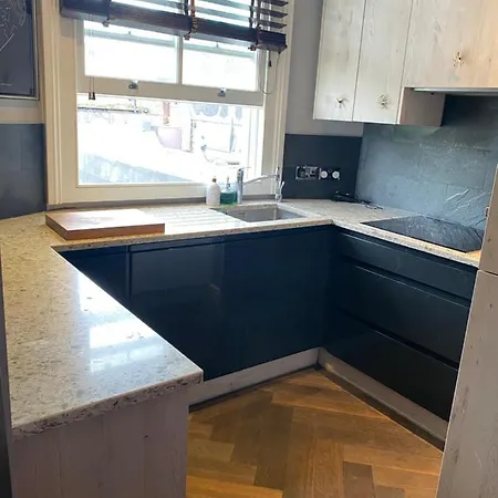 Luxury 2 Bedroom Flat Heart Of Camden *
