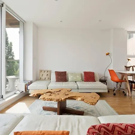 Stunning 1 Bed Canal View - Bethnal Green - London