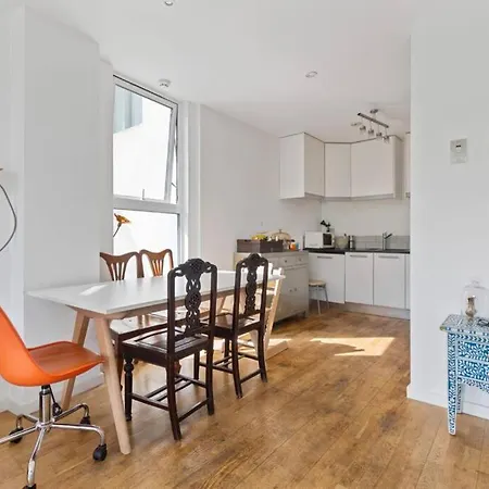 Stunning 1 Bed Canal View - Bethnal Green - Apartment