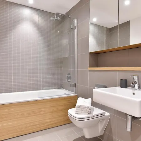 Shoreditch Apartment *