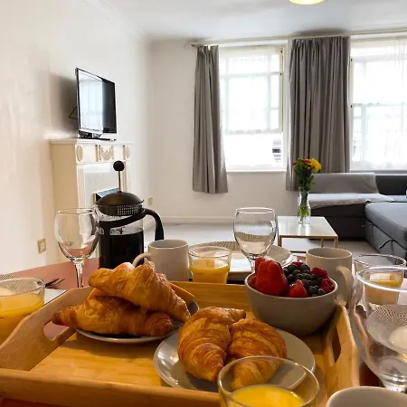 Apartment Next To Victoria Station