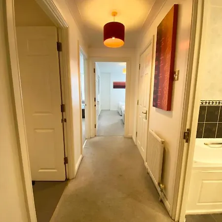 Apartment Next To Victoria Station