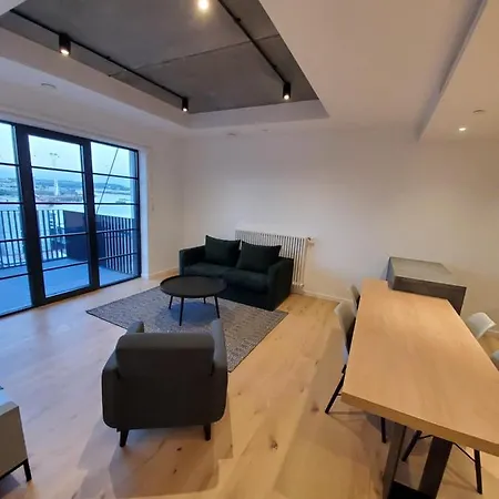 Agar House * London