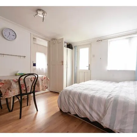 Quite Studio * Hendon