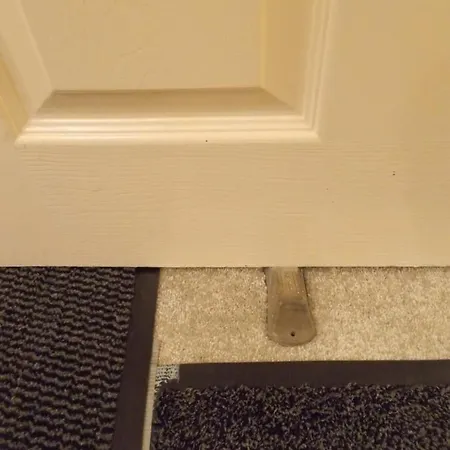 Homestay Double With Private Bathroom In Flat Centre